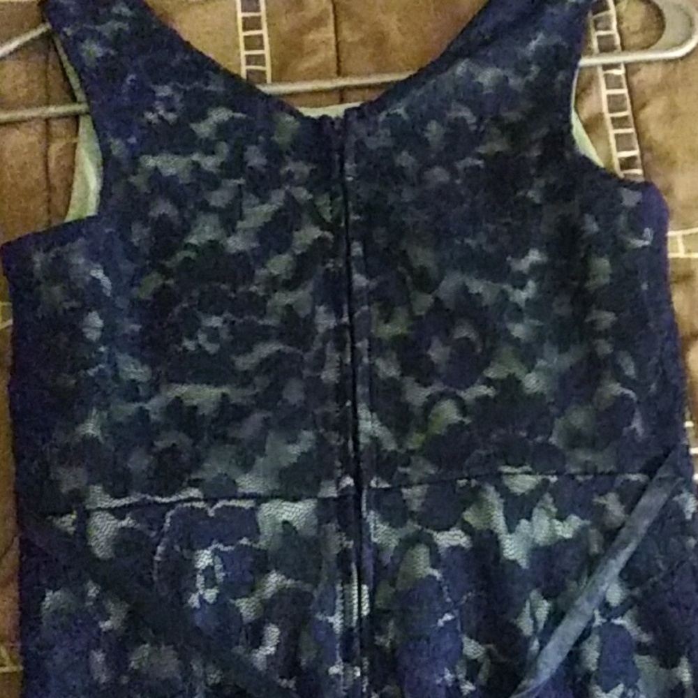 Dress - Picture 3 of 3